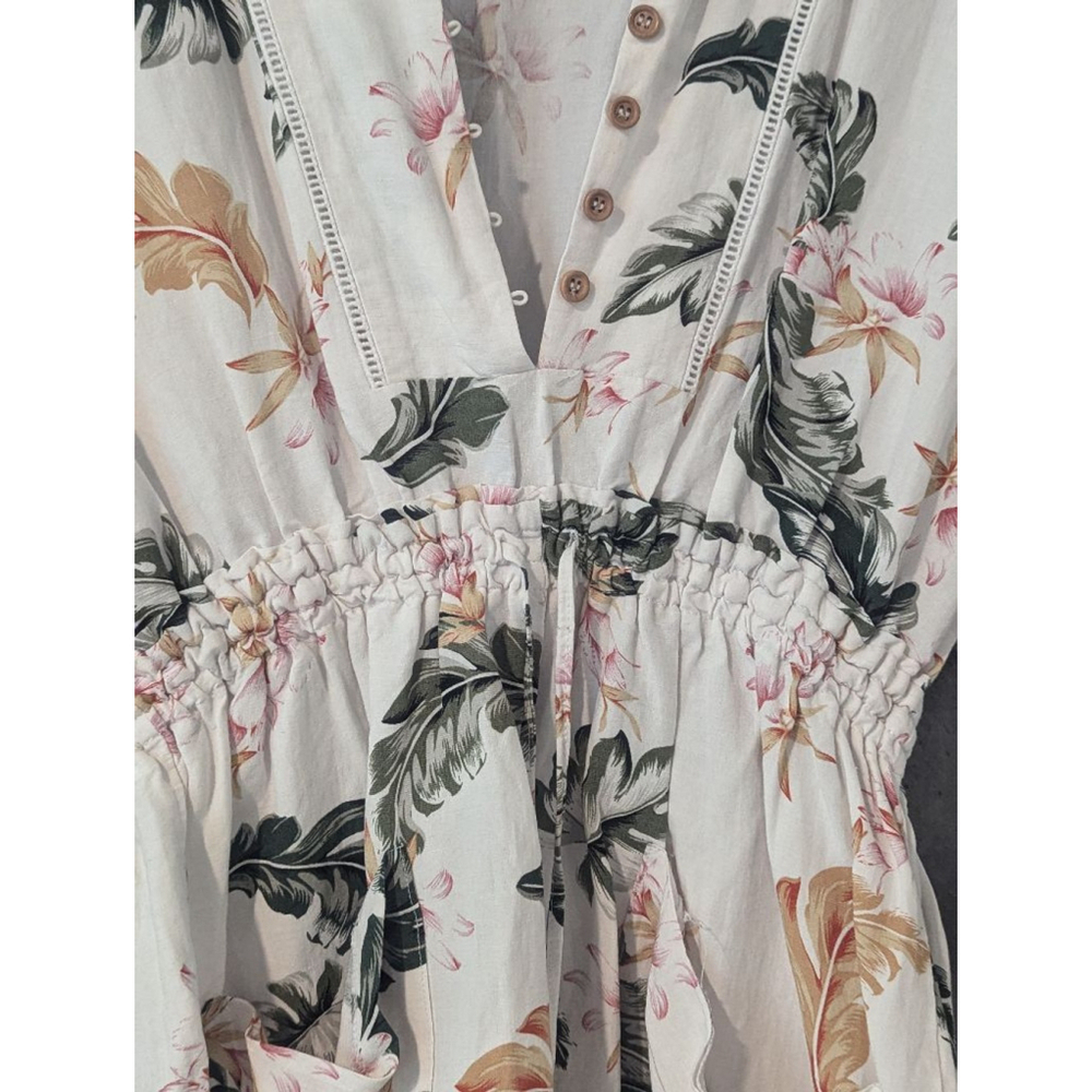 Women's size Medium Blank Nyc Floral romper White, Green & pink - Picture 3 of 9